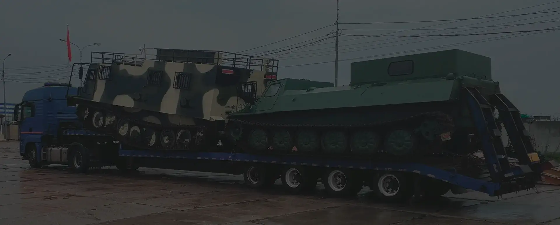 Транспортировка танков и ракет в селе Майма (Сибирский округ - Республика Алтай (Горный Алтай)) с соблюдением секретности.